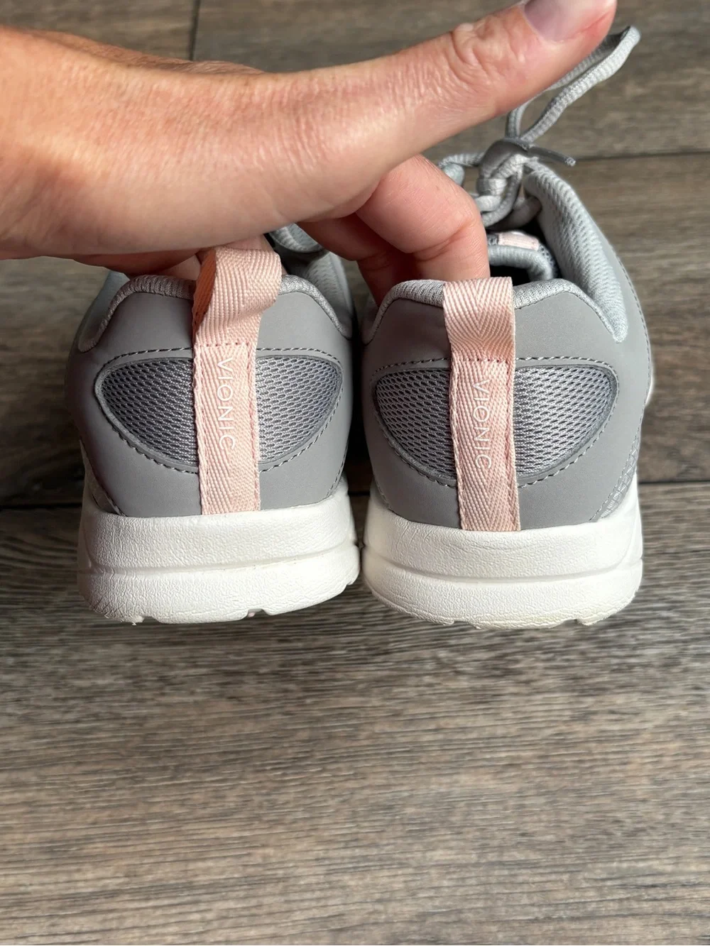 Vionic Brisk Radiant Gray Pink Orthopedic Comfort Supportive Sneakers Sz 7.5